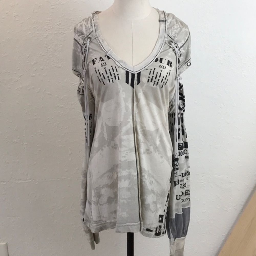 Salvage print patch blocking Tunic top